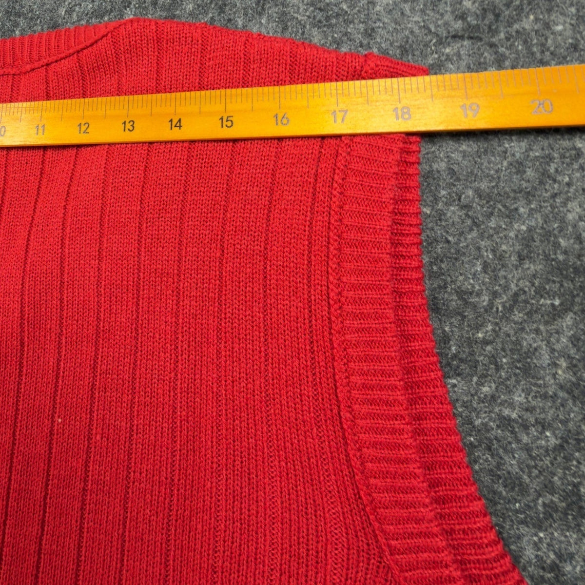 D'Avila Vintage Sweater Vest Mens XL Red Acrylic V-Neck Ribbed Knit NWT - take2supply