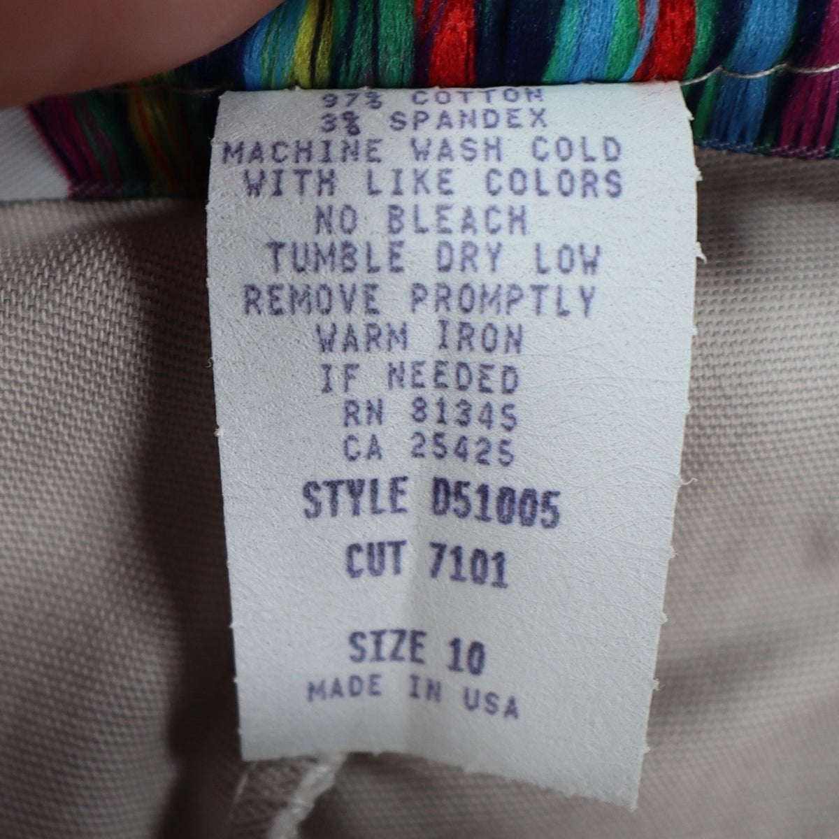 On The Verge Vintage 90s Beige Pleated Cotton Shorts New With Tags Womens 10 – photo 5 of 16