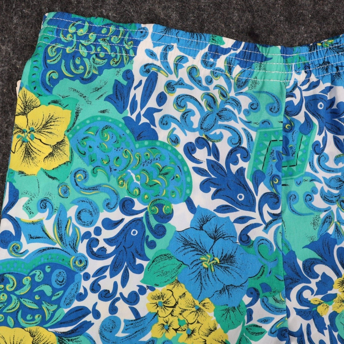 D.K. Gold Vintage 1990s Blue Green Tropical Floral Shorts Deadstock Size Small