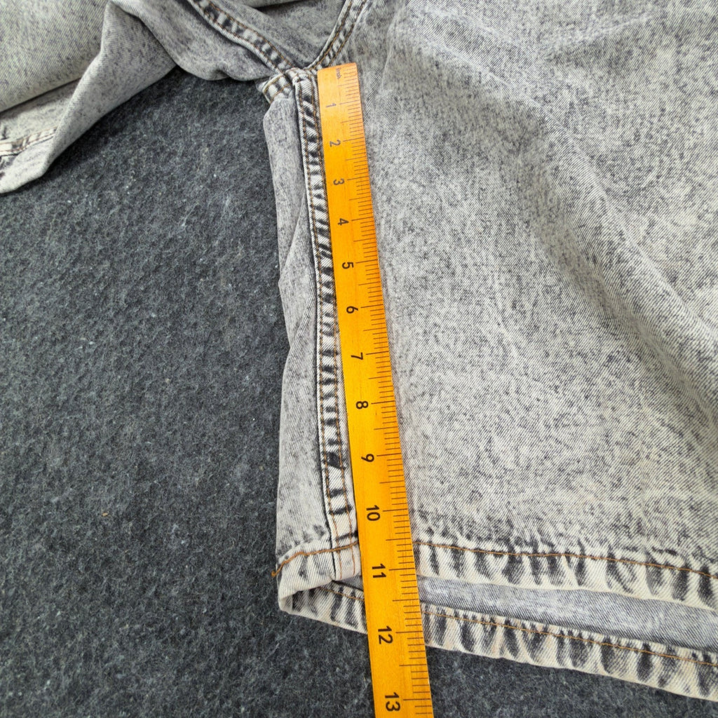 Levi's Vintage 90s SilverTab Shorts Kids S Gray Acid Wash Denim NWT Deadstock