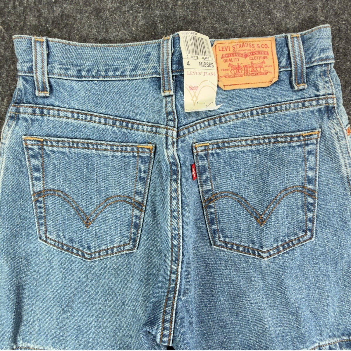 Levi's Y2K 550 Relaxed Shorts Misses 4 Blue Cotton Denim NWT Deadstock