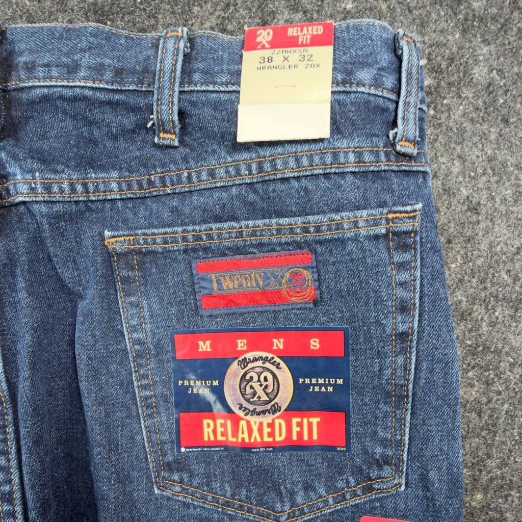 Wrangler Y2K 20X Relaxed Fit Jeans Mens 38x32 Blue Cotton Denim NWT USA