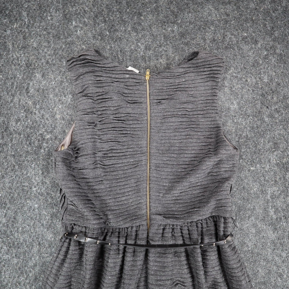 Esley Dress Womens Medium Gray Textured Pleated Sleeveless Belted Fit Flare New