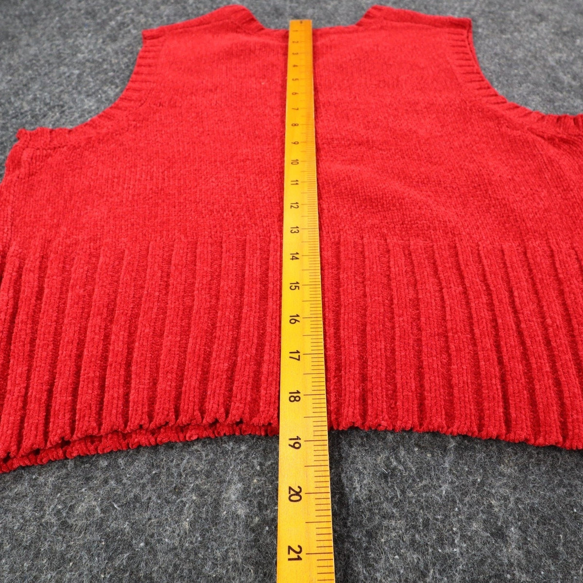 Nuggets Sweater Vest Medium Red Vintage 90s Chenille Knit V-Neck RN 94829