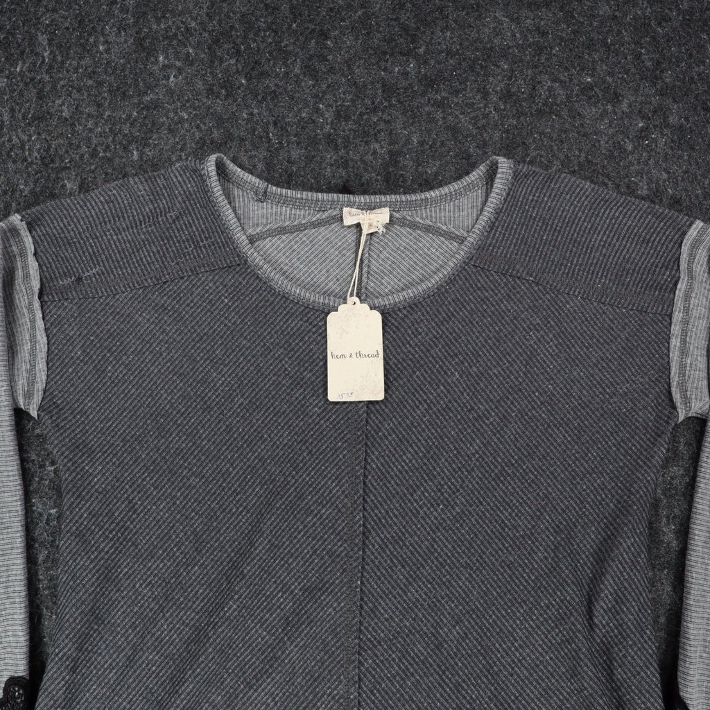 Hem & Thread Top Womens Medium Gray Ribbed Knit Lace Detail Long Sleeve New