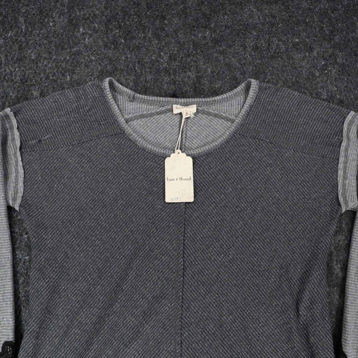 Hem & Thread Top Womens Medium Gray Ribbed Knit Lace Detail Long Sleeve New