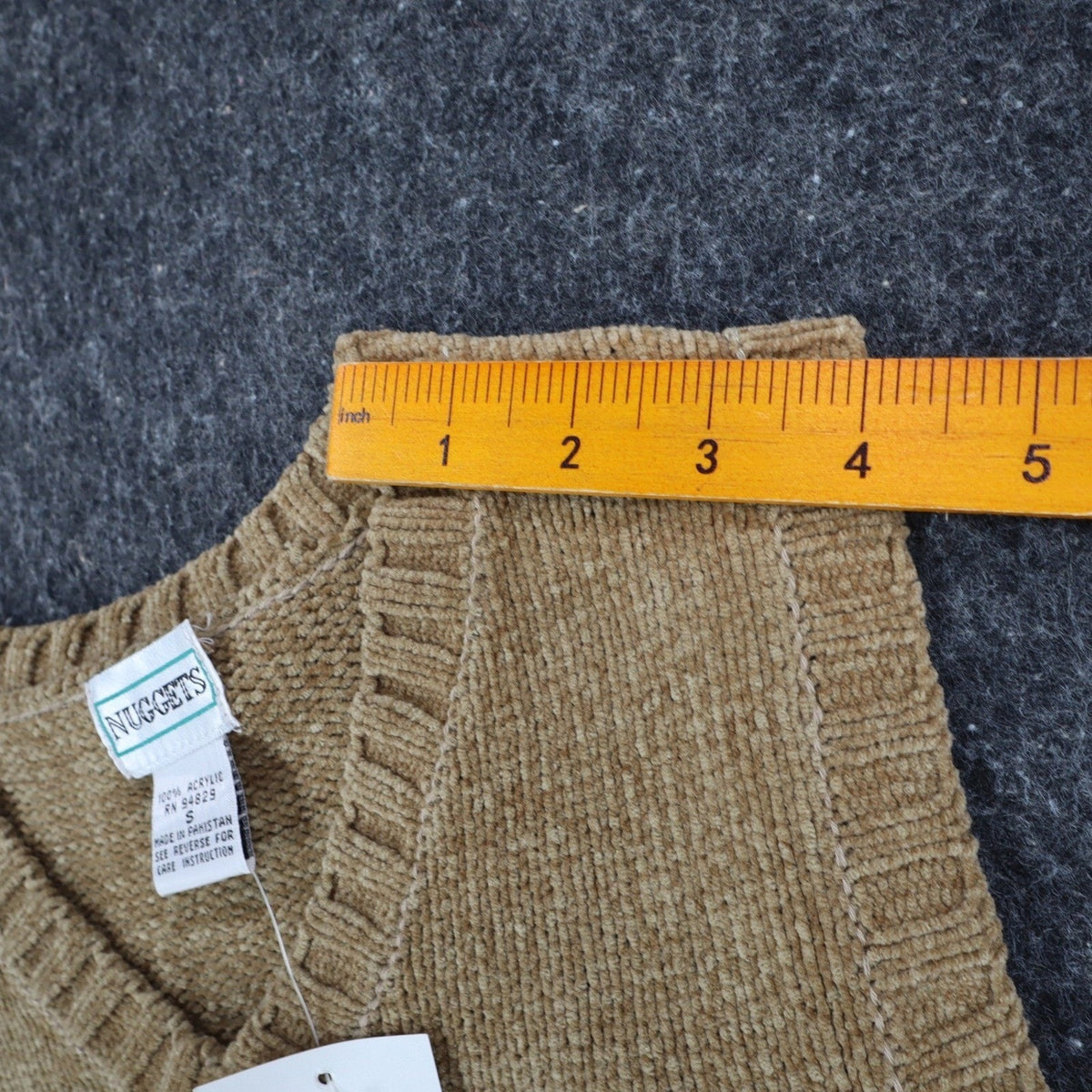 Nuggets Sweater Vest Small Vintage 90s Tan Acrylic V-Neck Ribbed Deadstock NWT