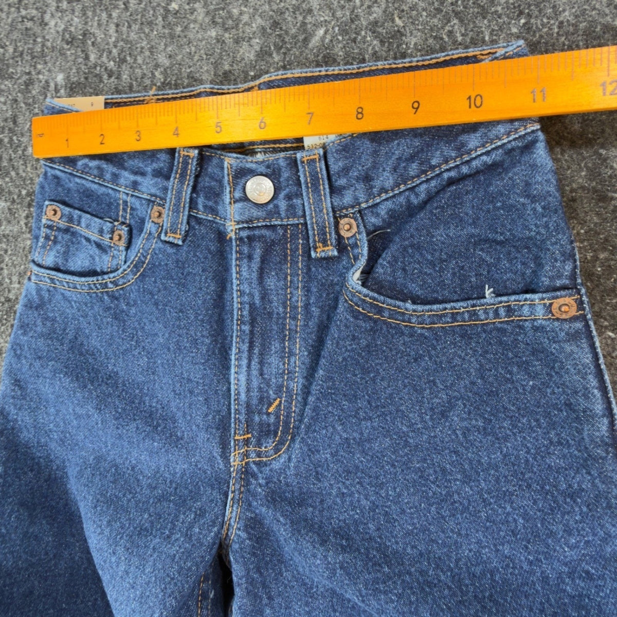 Levi's 550 Boys 11 Slim Medium Wash Vintage 90s Relaxed Jeans Made in USA