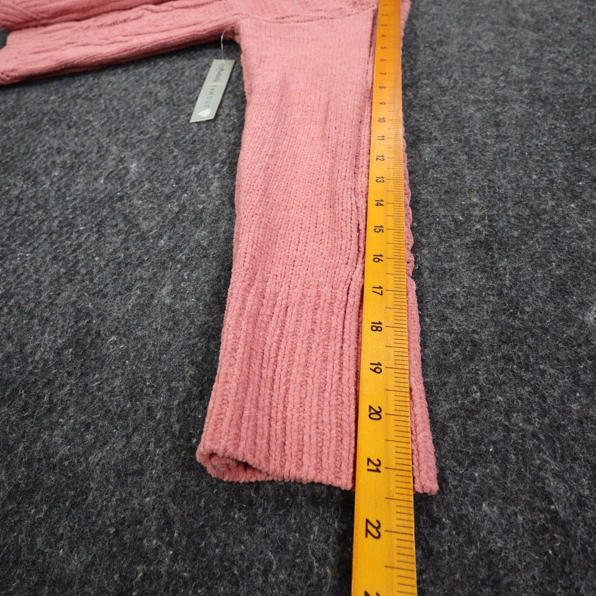 Absolutely Famous Chenille Cable Knit Sweater Womens XL Pink Scalloped Hem NEW