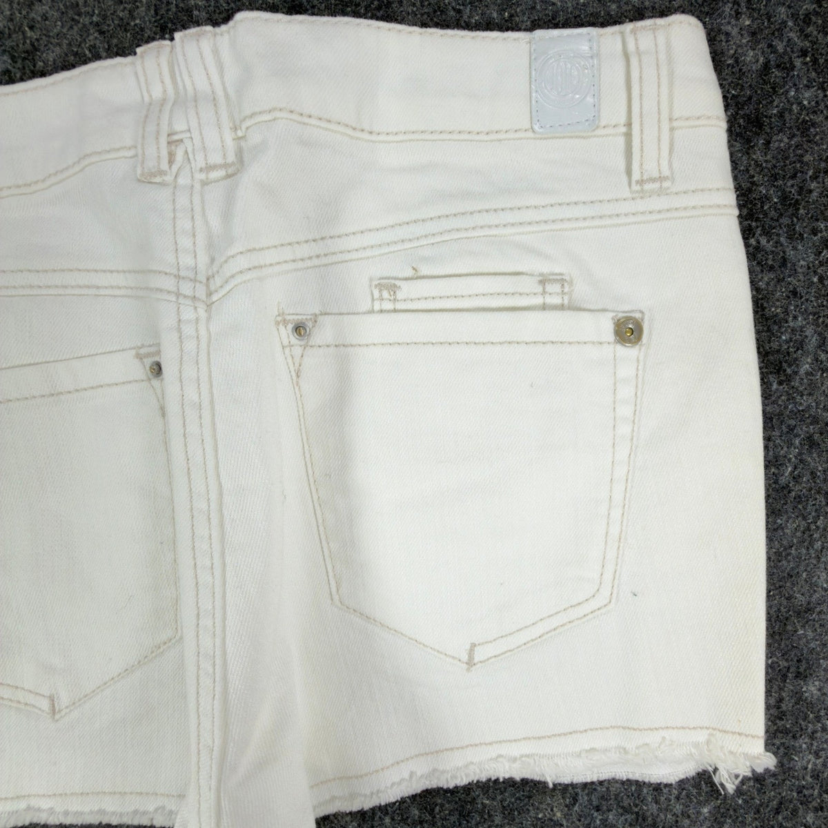 Jolt Modern Skyrise High Waisted Denim Shorts Juniors 9 White NWT