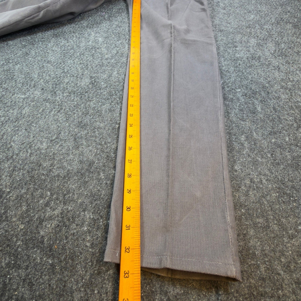 Lee Casuals Juniors 11 Vintage 80s Gray Corduroy Triple Pleat Tapered Pants USA - take2supply