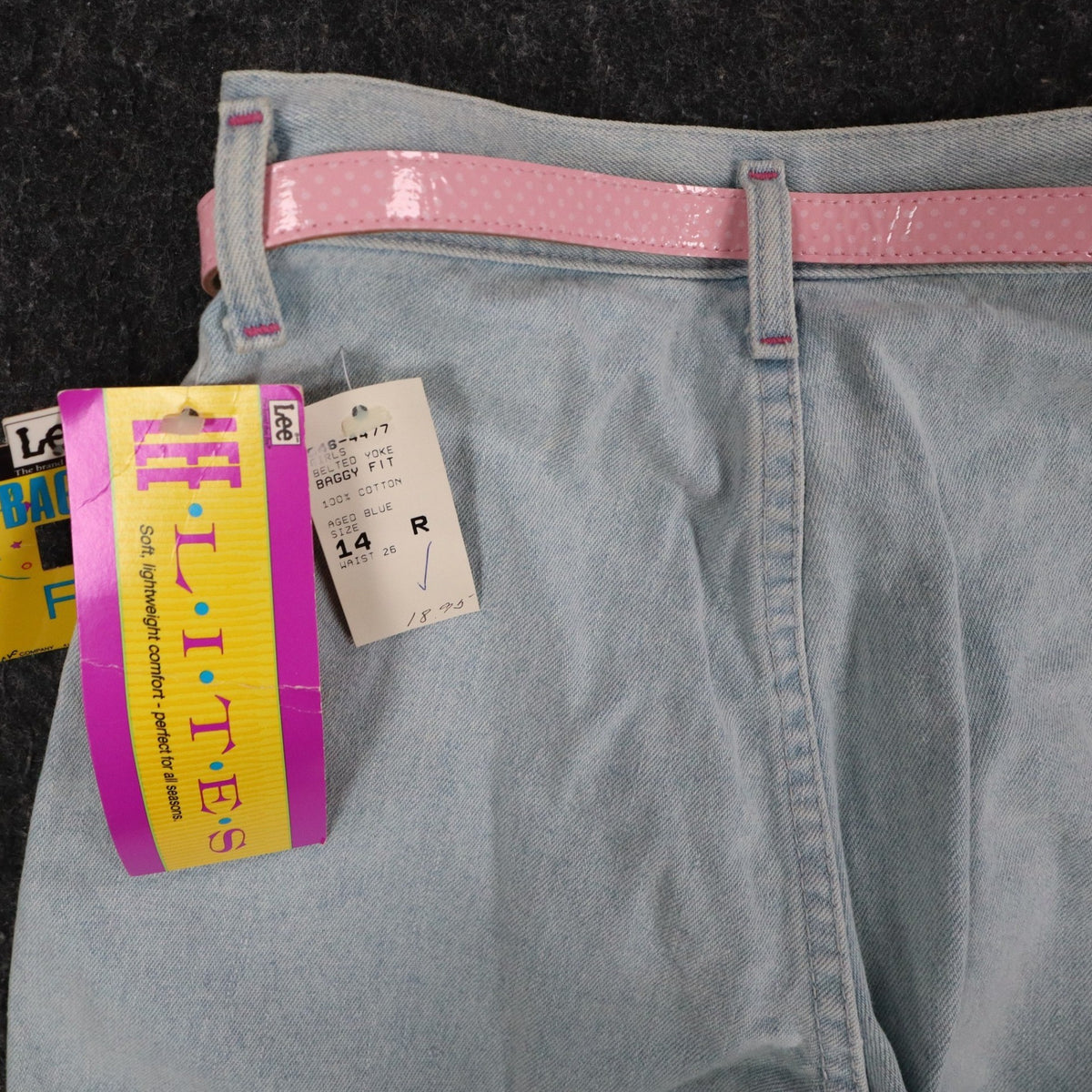 Lee Girls 14 Regular W26 Vintage 90s Baggy Fit Denim Shorts Aged Blue High Waist Belted Made in USA NWT Deadstock