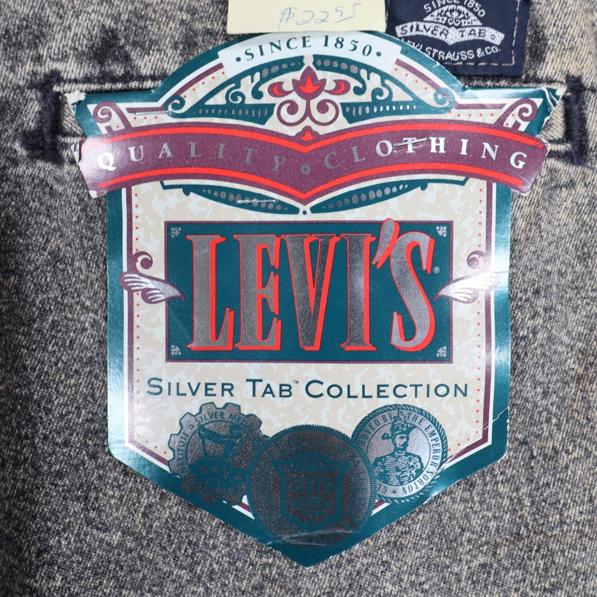 Levi's SilverTab Vintage 90s USA Acid Wash Grey Pleated Denim Shorts 29 Deadstock