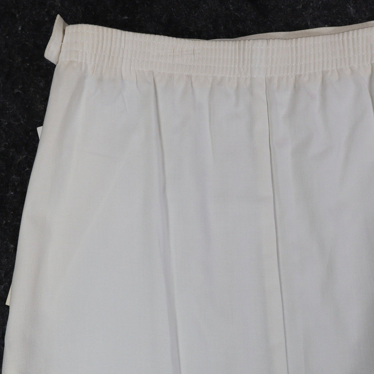 D.K. Gold Vintage 1990s White High-Waisted Pencil Skirt New With Tags Size 10 – photo 5 of 20