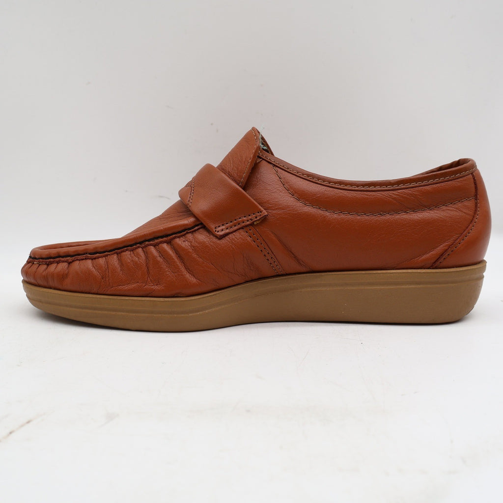 Vintage 1980s Wayfarer Cognac Leather Wedge Sole Penny Loafers Men’s 8D Deadstock