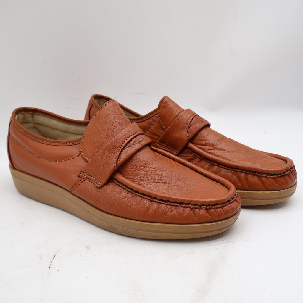 Vintage 1980s Wayfarer Cognac Leather Wedge Sole Penny Loafers Men’s 8D Deadstock