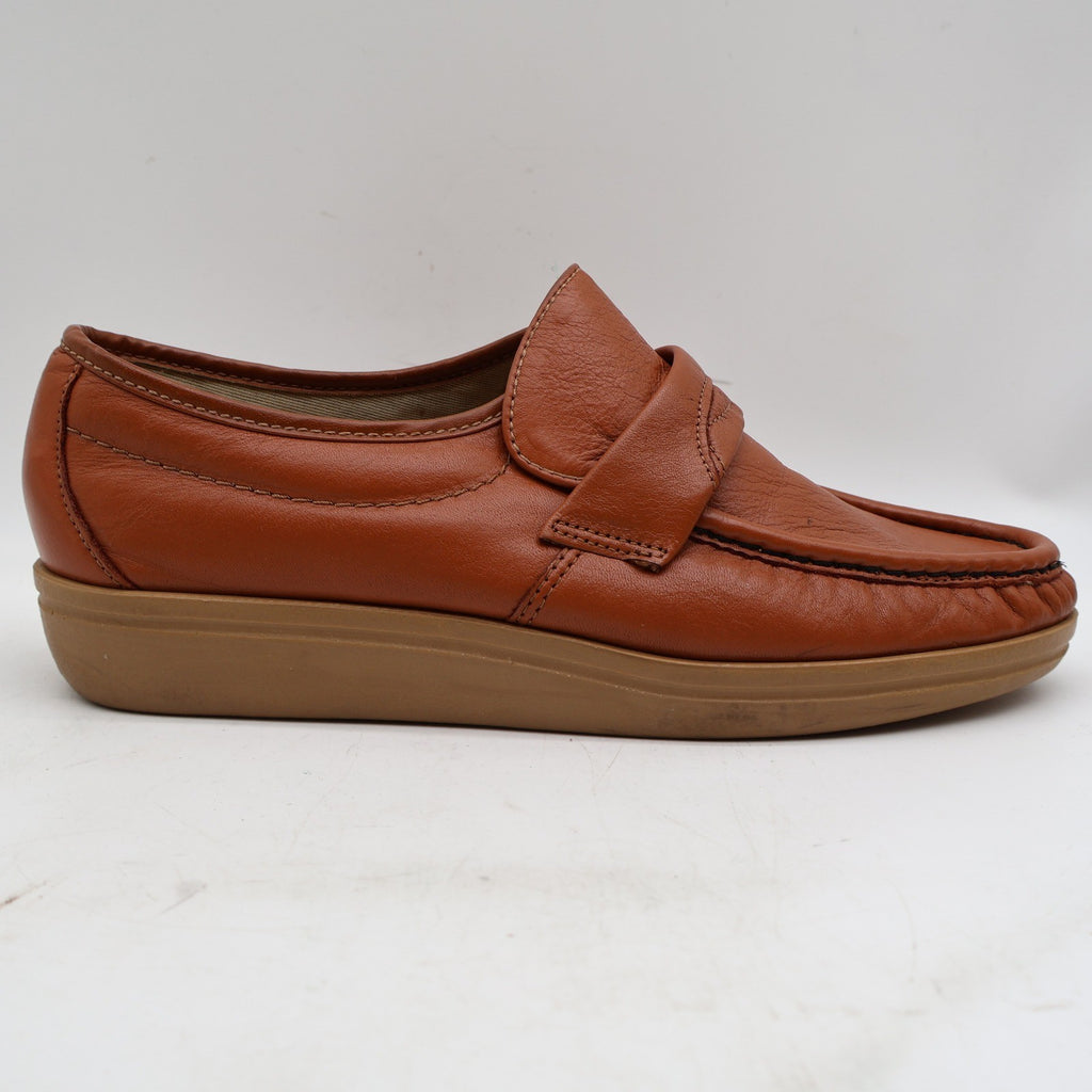 Vintage 1980s Wayfarer Cognac Leather Wedge Sole Penny Loafers Men’s 8D Deadstock