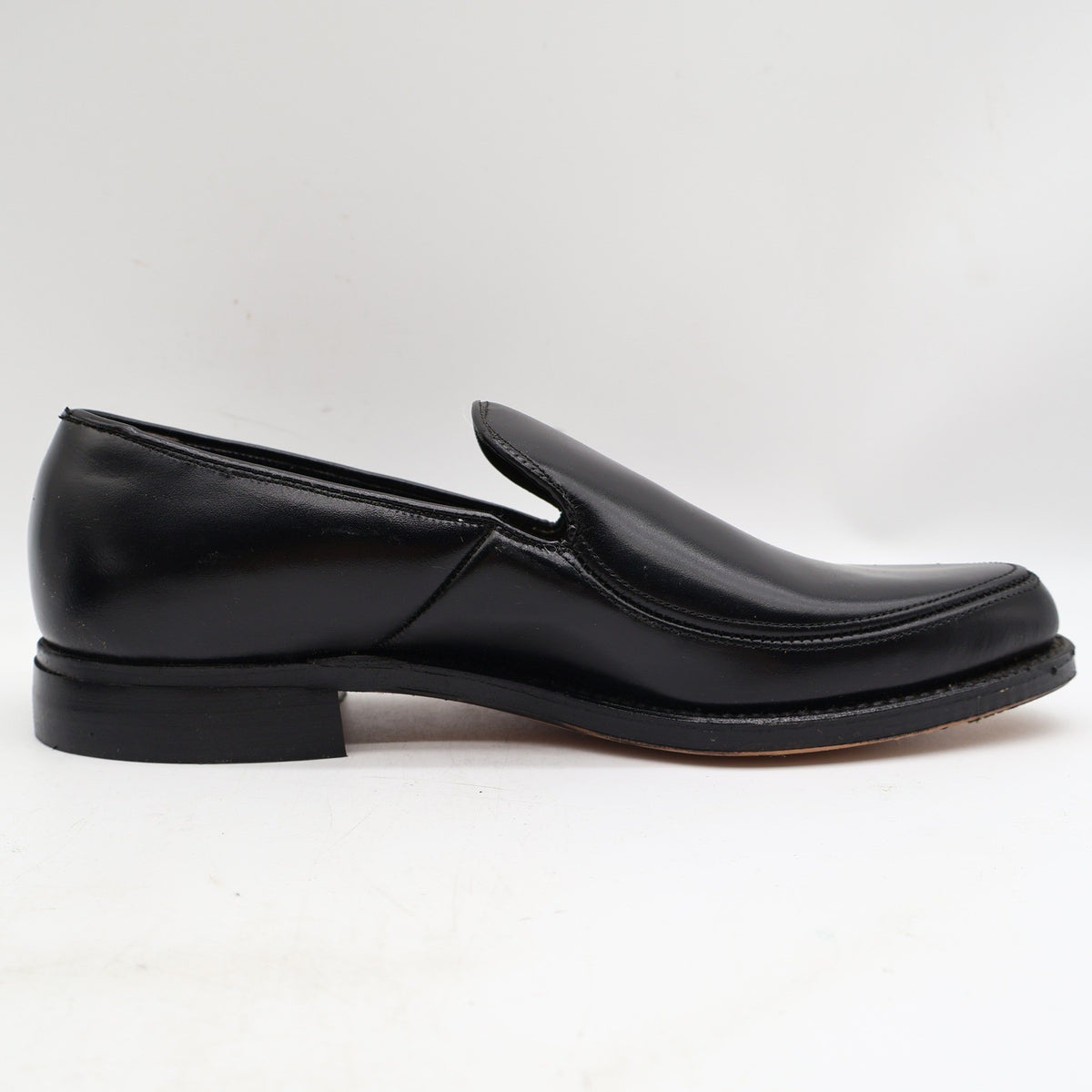 Vintage Cedar Crest Black Leather Moc Toe Loafers Men’s 7D USA Deadstock