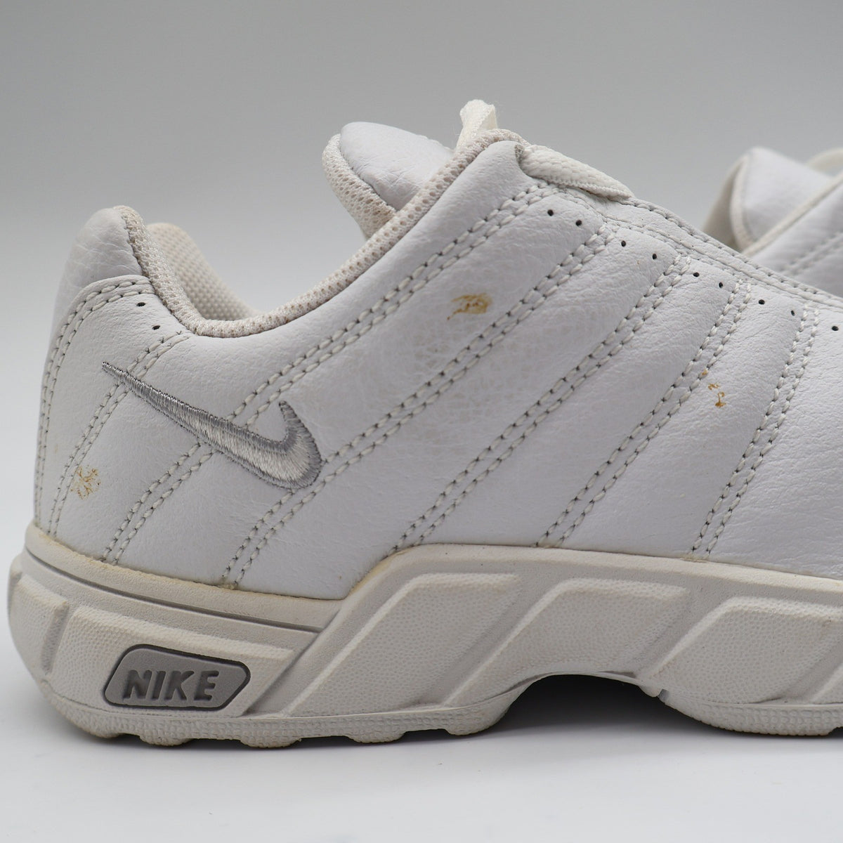 Nike Kid Trainer ATD PS Kids 3Y Vintage 2002 Deadstock White Leather Sneakers