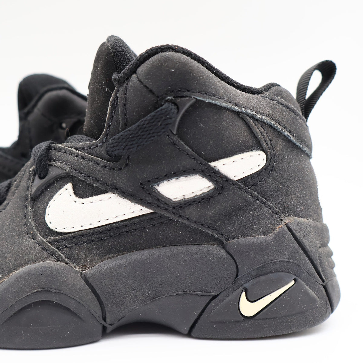 Nike Kid DVST8 BP Kids 11C Vintage 1995 Deadstock Black White Basketball Shoes