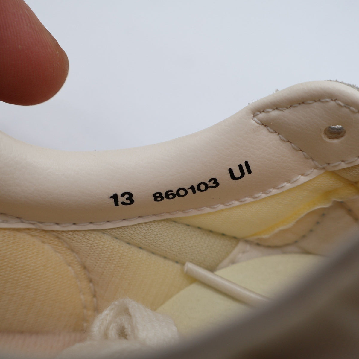 Nike Bongo W/SFT B Kids 13 Vintage 1986 Deadstock Beige Blue Nylon Suede Sneakers