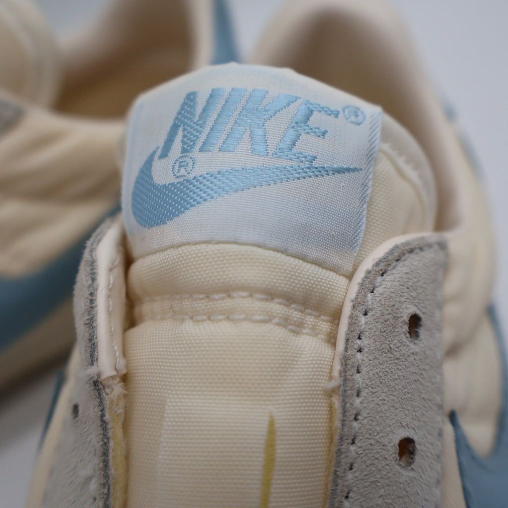 Nike Bongo W/SFT B Kids 13 Vintage 1986 Deadstock Beige Blue Nylon Suede Sneakers