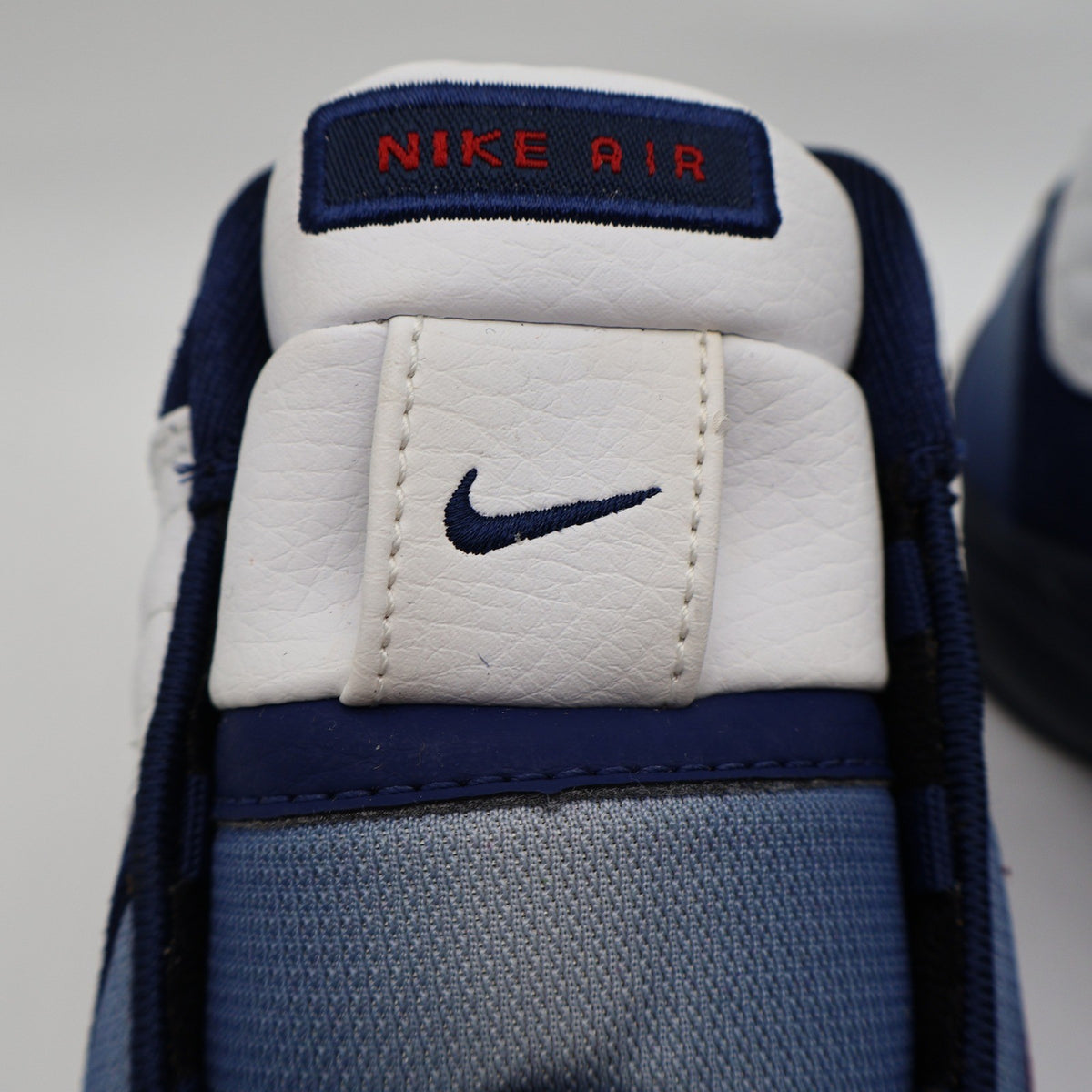 Nike Air Flight 00 GS Kids 5Y Vintage 2000 Deadstock White Navy Blue Basketball Shoes