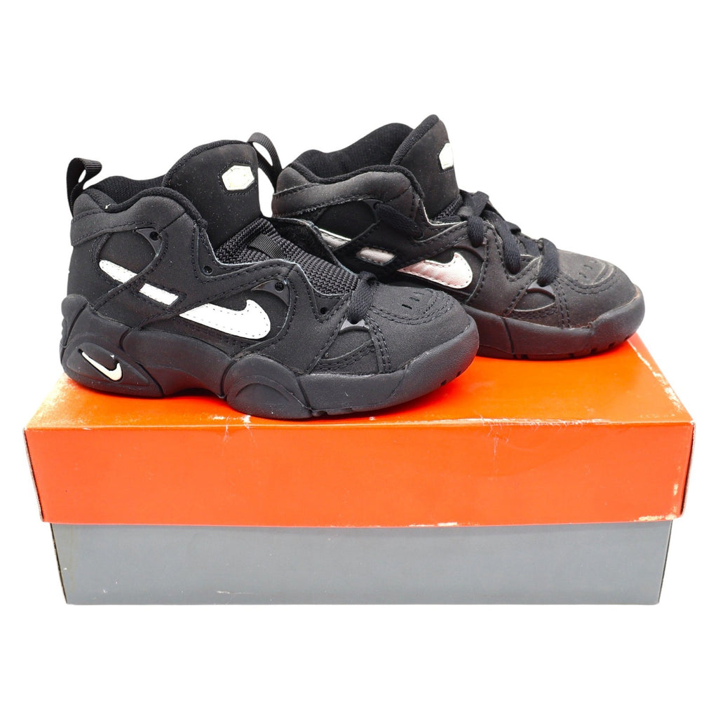 Nike Kid DVST8 BP Kids 11C Vintage 1995 deadstock Black White Basketball Shoes