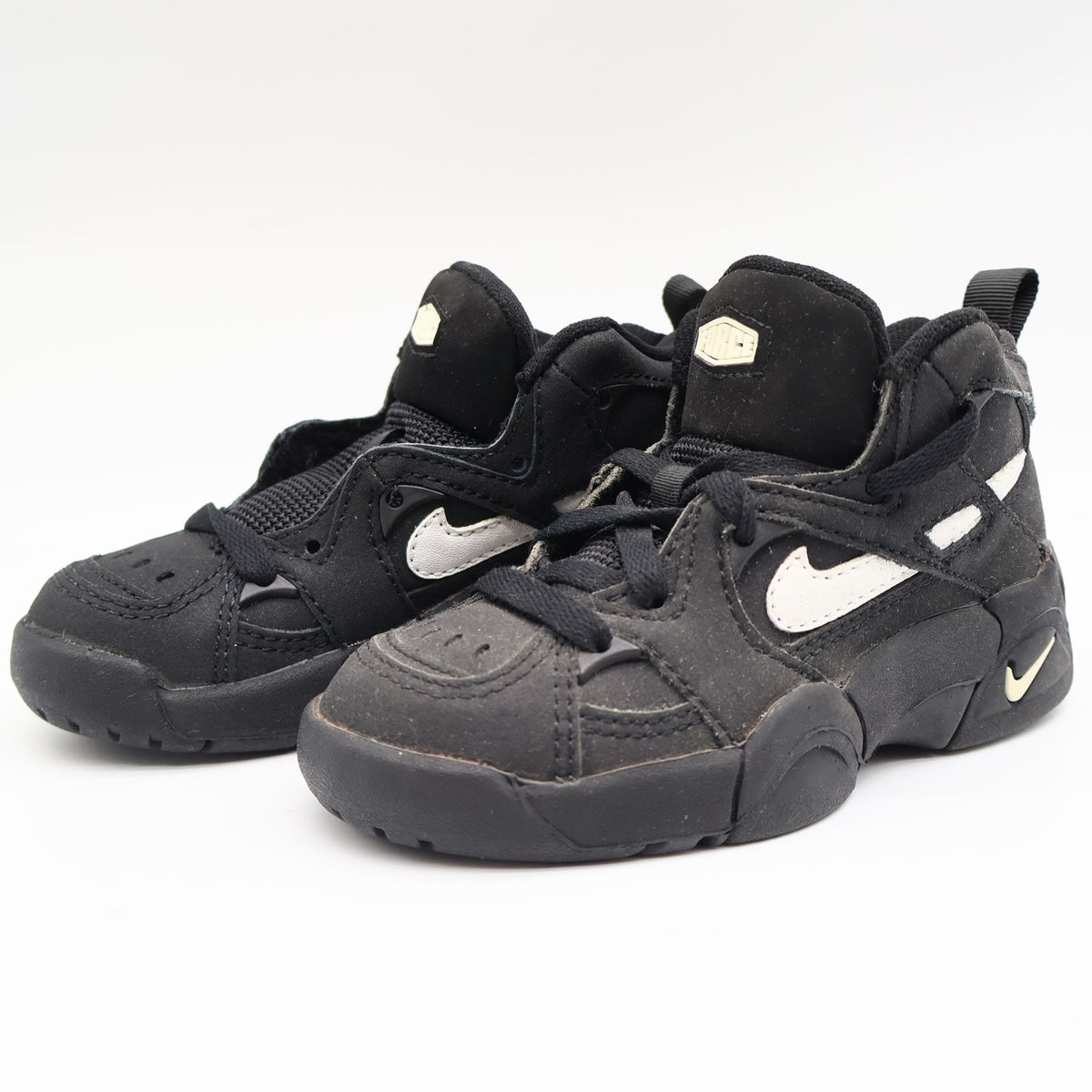 Nike Kid DVST8 BP Kids 11C Vintage 1995 Deadstock Black White Basketball Shoes