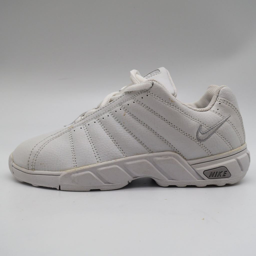 Nike Kid Trainer ATD PS Kids 3Y Vintage 2002 Deadstock White Leather Sneakers
