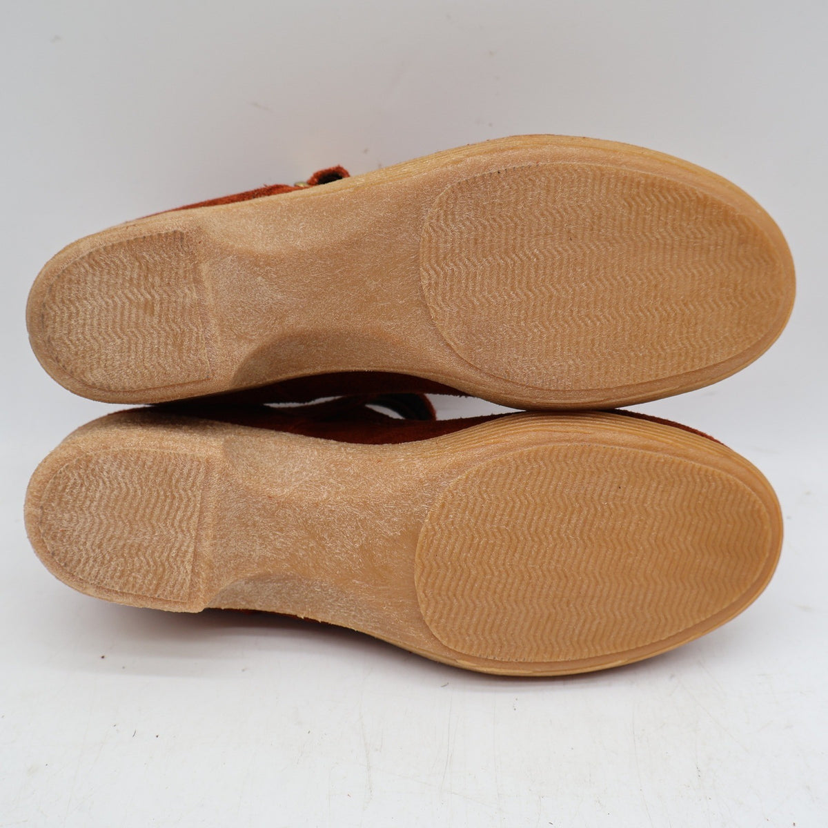 Stride Pacers T-Strap Mary Jane Heels Youth 9.5M Rust Orange Suede 1970s USA Deadstock 135M – photo 9 of 18