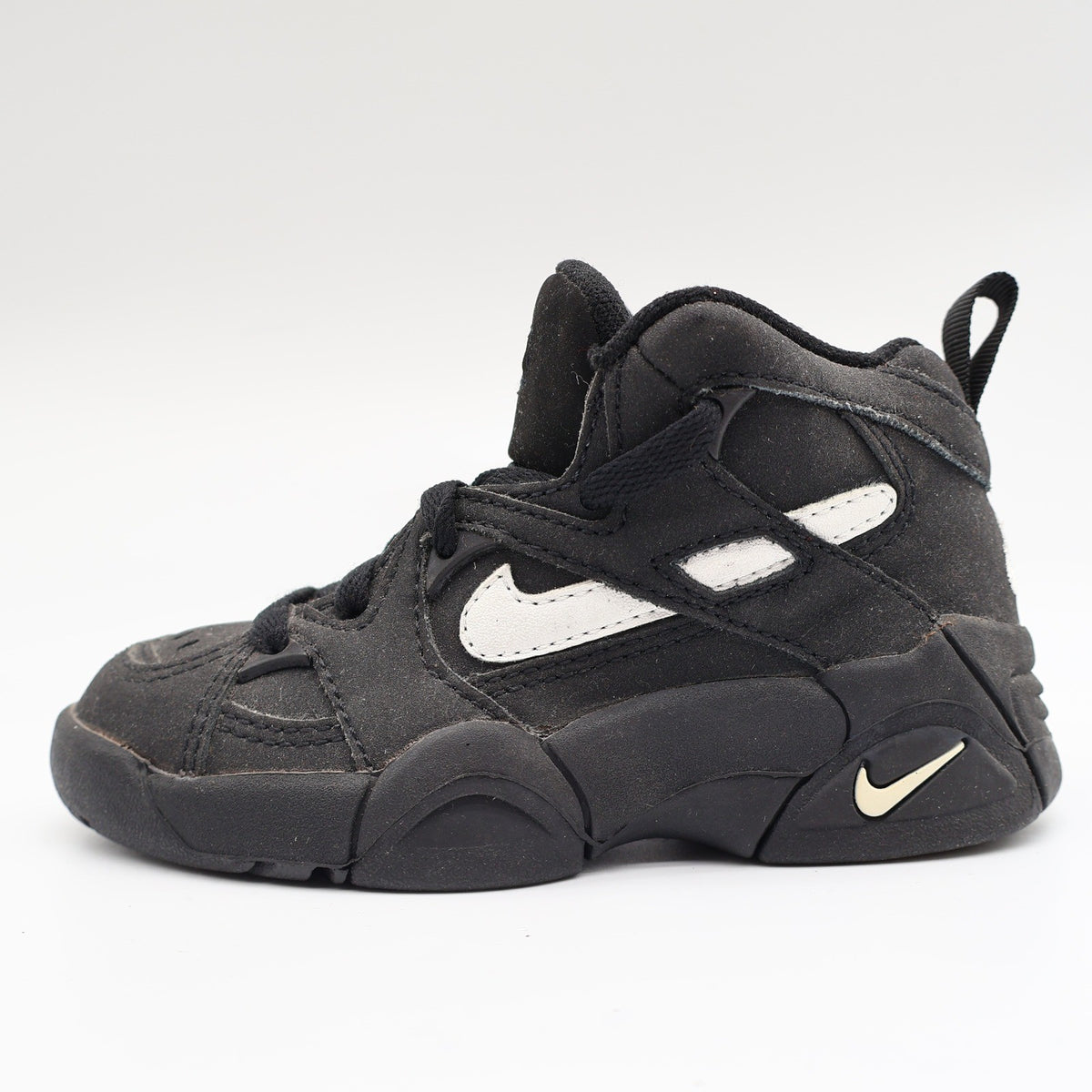 Nike Kid DVST8 BP Kids 11C Vintage 1995 Deadstock Black White Basketball Shoes