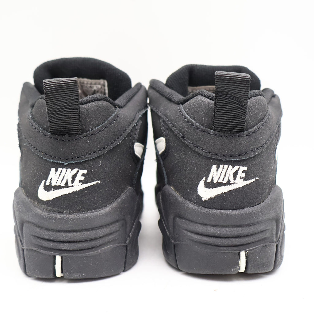 Nike Kid DVST8 BP Kids 12C Vintage 1995 Deadstock Black White Force Basketball Shoes
