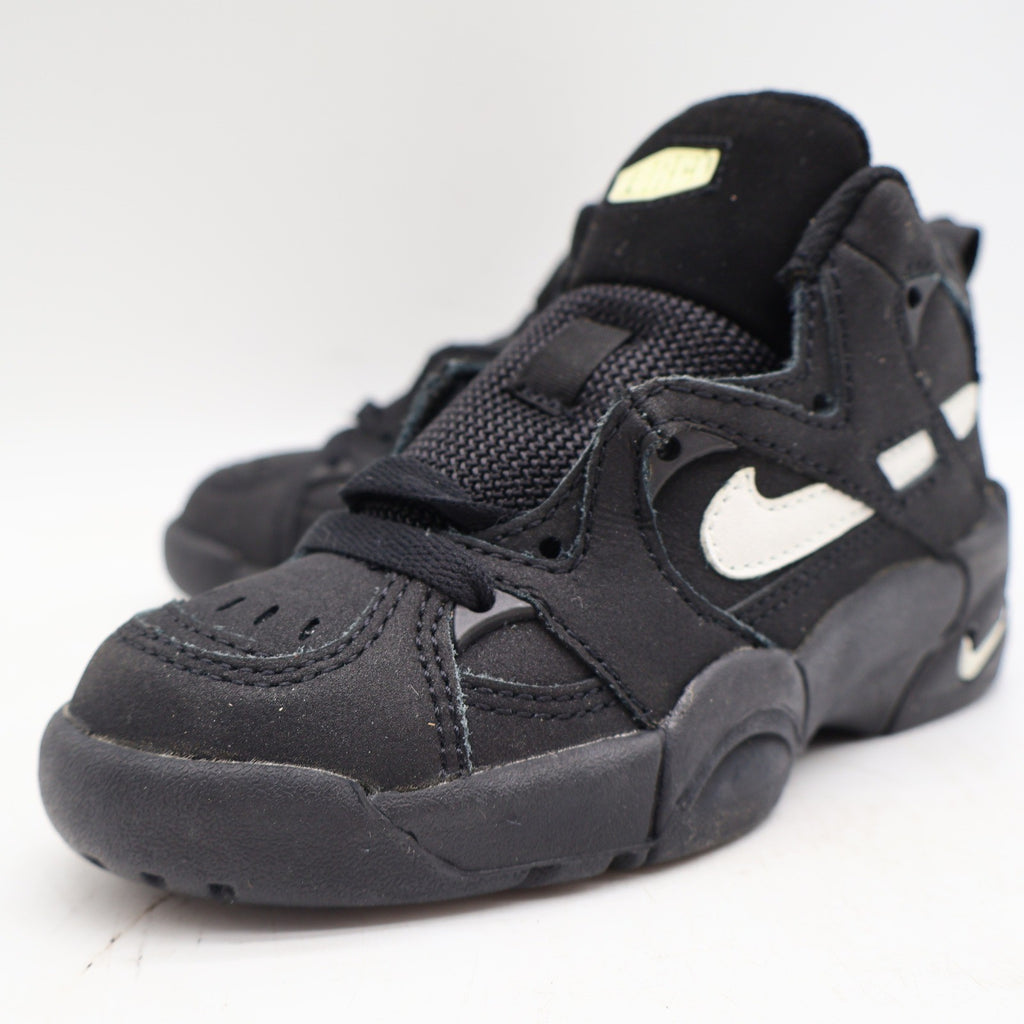 Nike Kid DVST8 BP Kids 12C Vintage 1995 Deadstock Black White Force Basketball Shoes