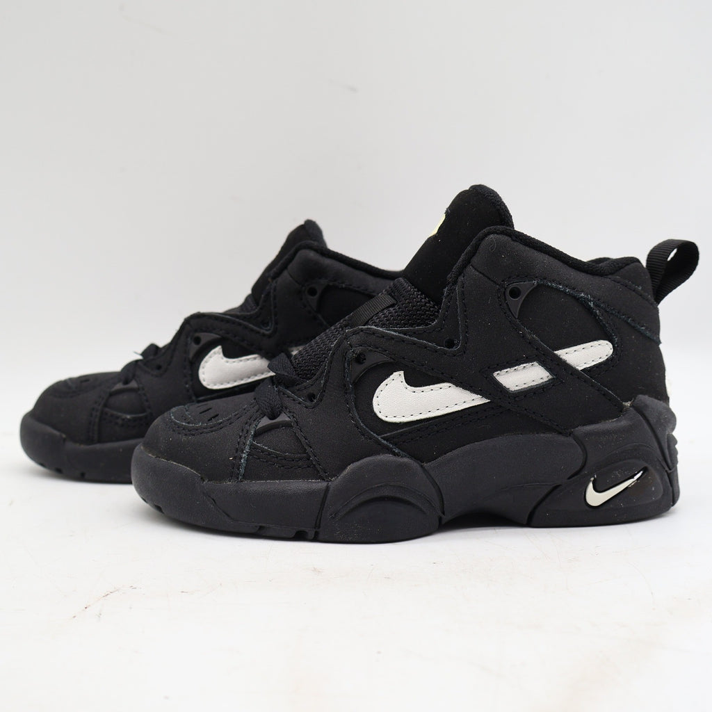 Nike Kid DVST8 BP Kids 12C Vintage 1995 Deadstock Black White Force Basketball Shoes