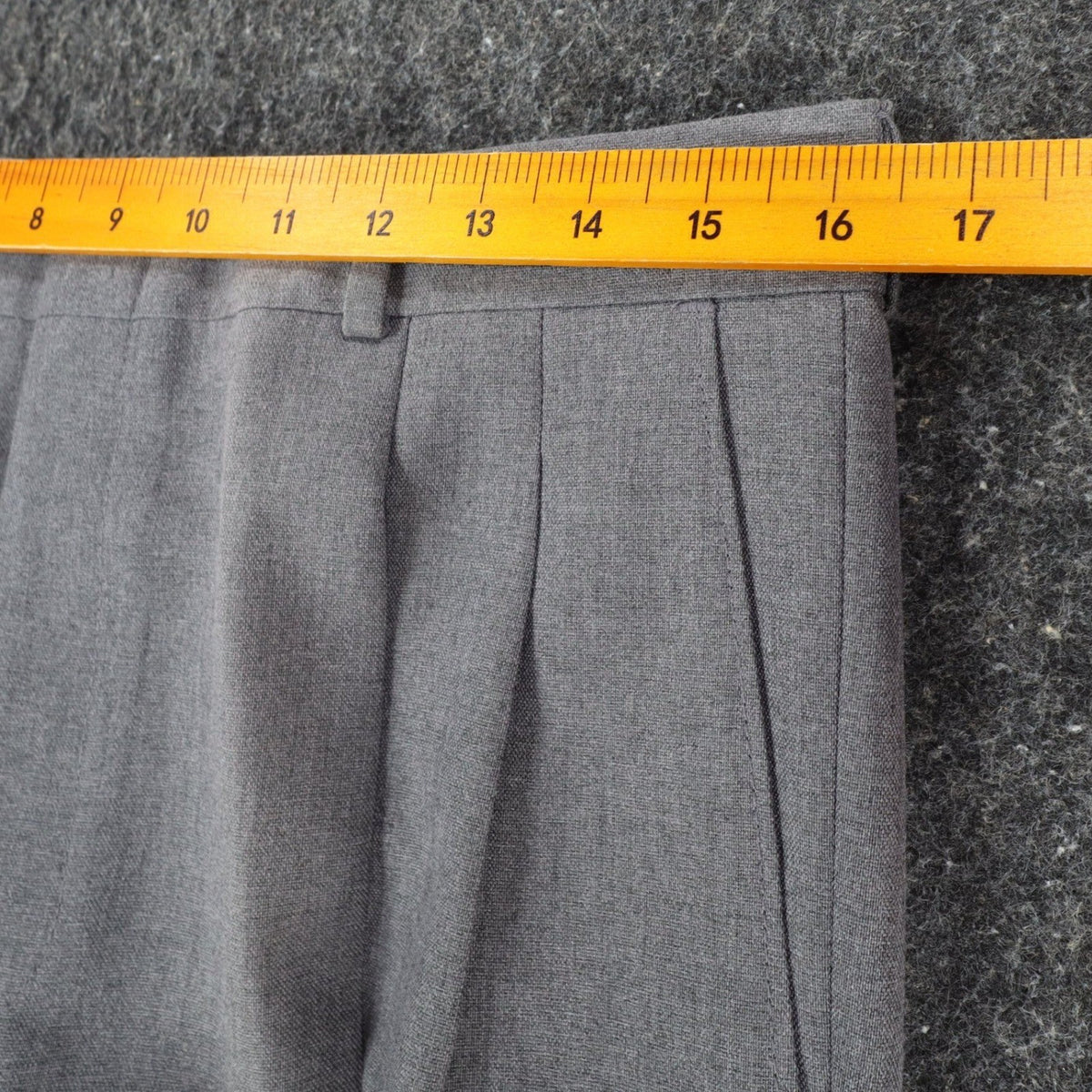 Levi's Travelers Dress Pants Mens 32x32 Vintage 80s Gray Wool Blend Pleated NWT - take2supply