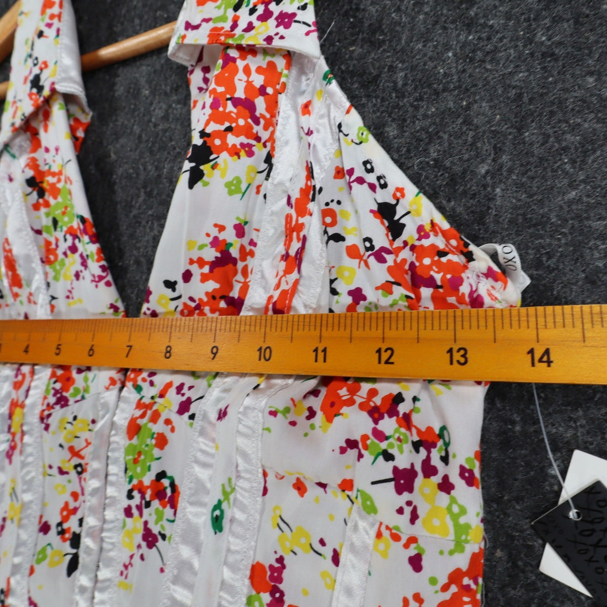 XOXO Halter Top Womens Medium Y2K White Floral Cotton Pleated Smocked NWT - take2supply
