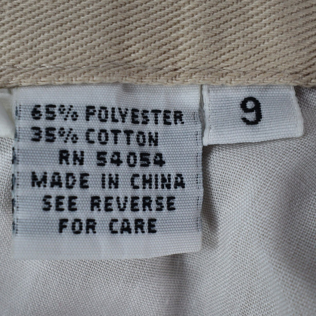 Bugle Boy Pleated Shorts Womens 9 Vintage 90s Beige Cotton Blend NWT Deadstock - take2supply