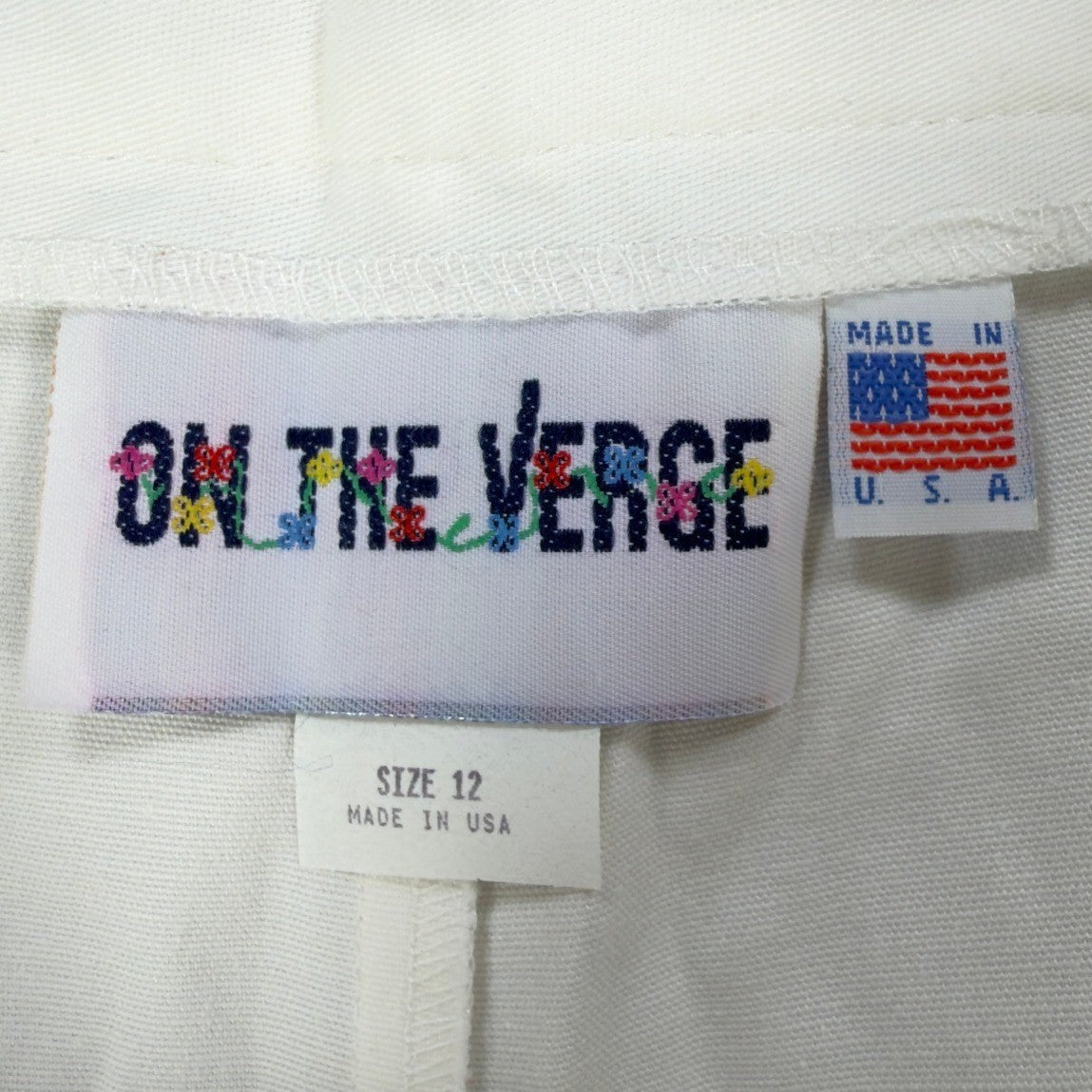 On The Verge 90s Vintage Pleated Shorts Womens 12 White Cotton NWT Made in USA - take2supply
