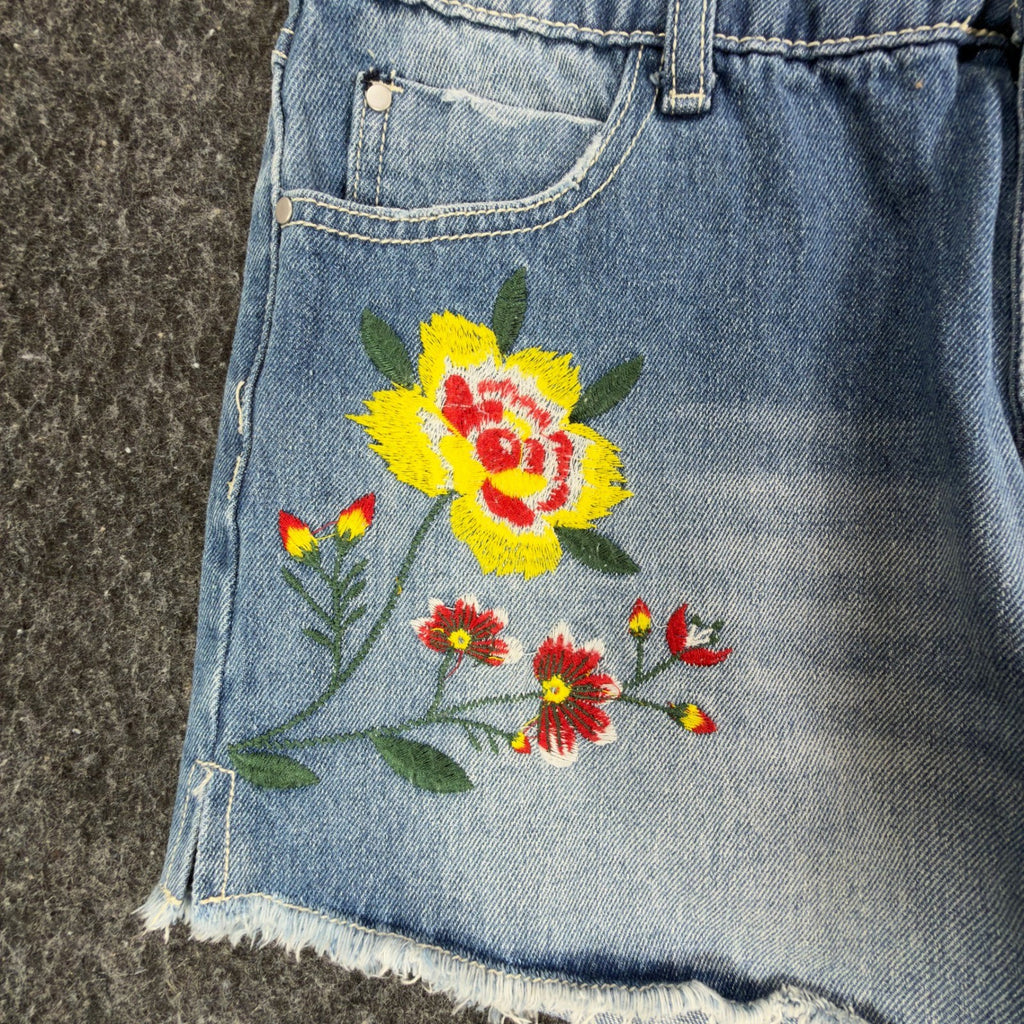 Blu Pepper Modern Embroidered Denim Shorts Womens Medium Blue Cotton NWT - take2supply