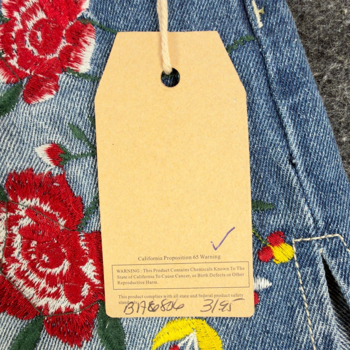 Blu Pepper Modern Floral Embroidered Denim Shorts Womens S Blue Cotton NWT - take2supply