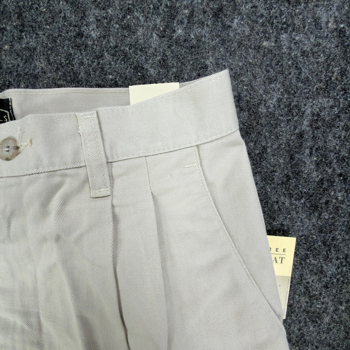 Lee Vintage 90s Pleated Shorts Womens 8P Beige Cotton NWT - take2supply