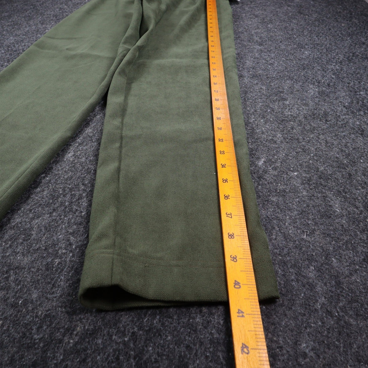 Lucia Trousers Womens Size 8 Y2K Cactus Green Stretch Pleated Straight Leg Pants - take2supply