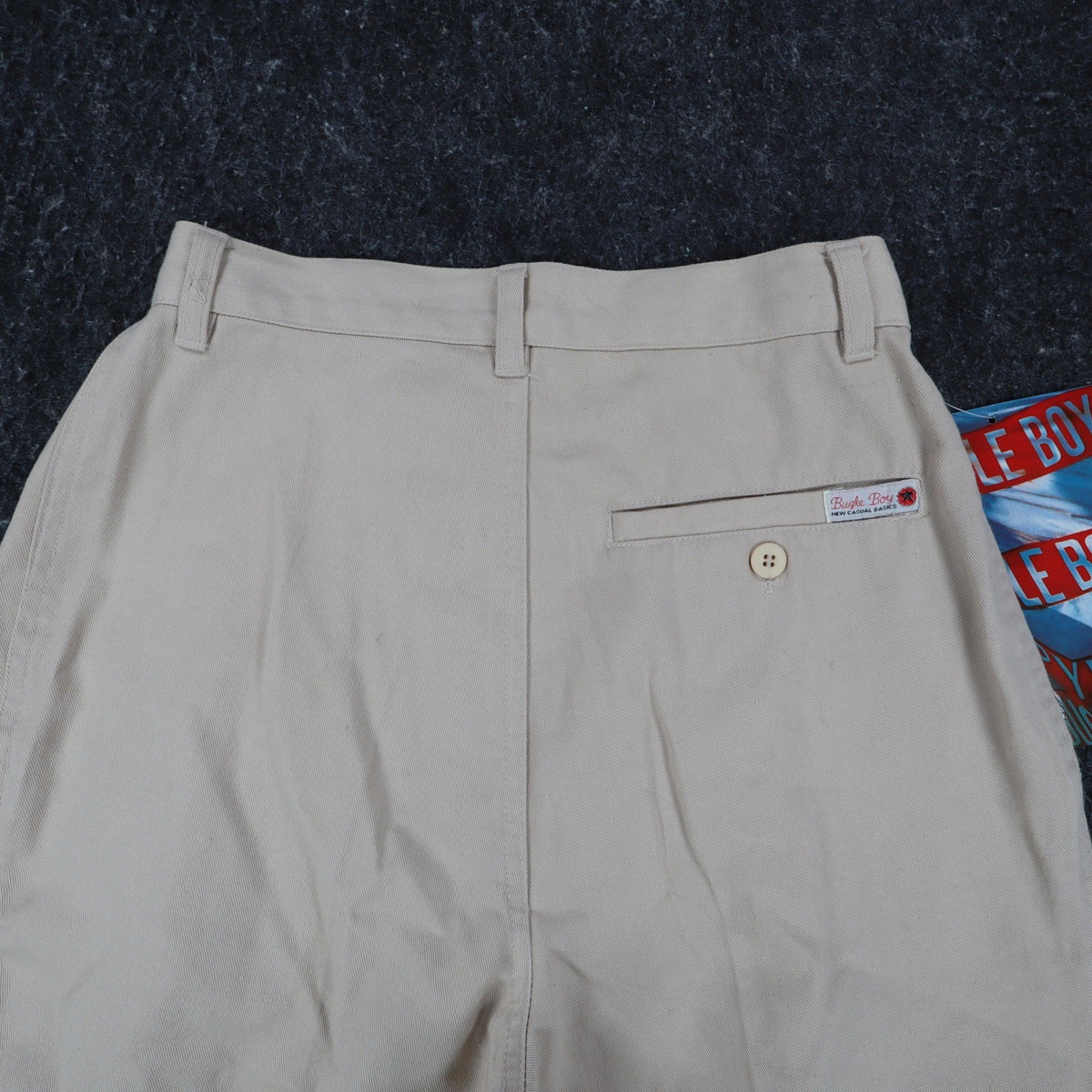 Bugle Boy Pleated Shorts Womens 9 Vintage 90s Beige Cotton Blend NWT Deadstock - take2supply