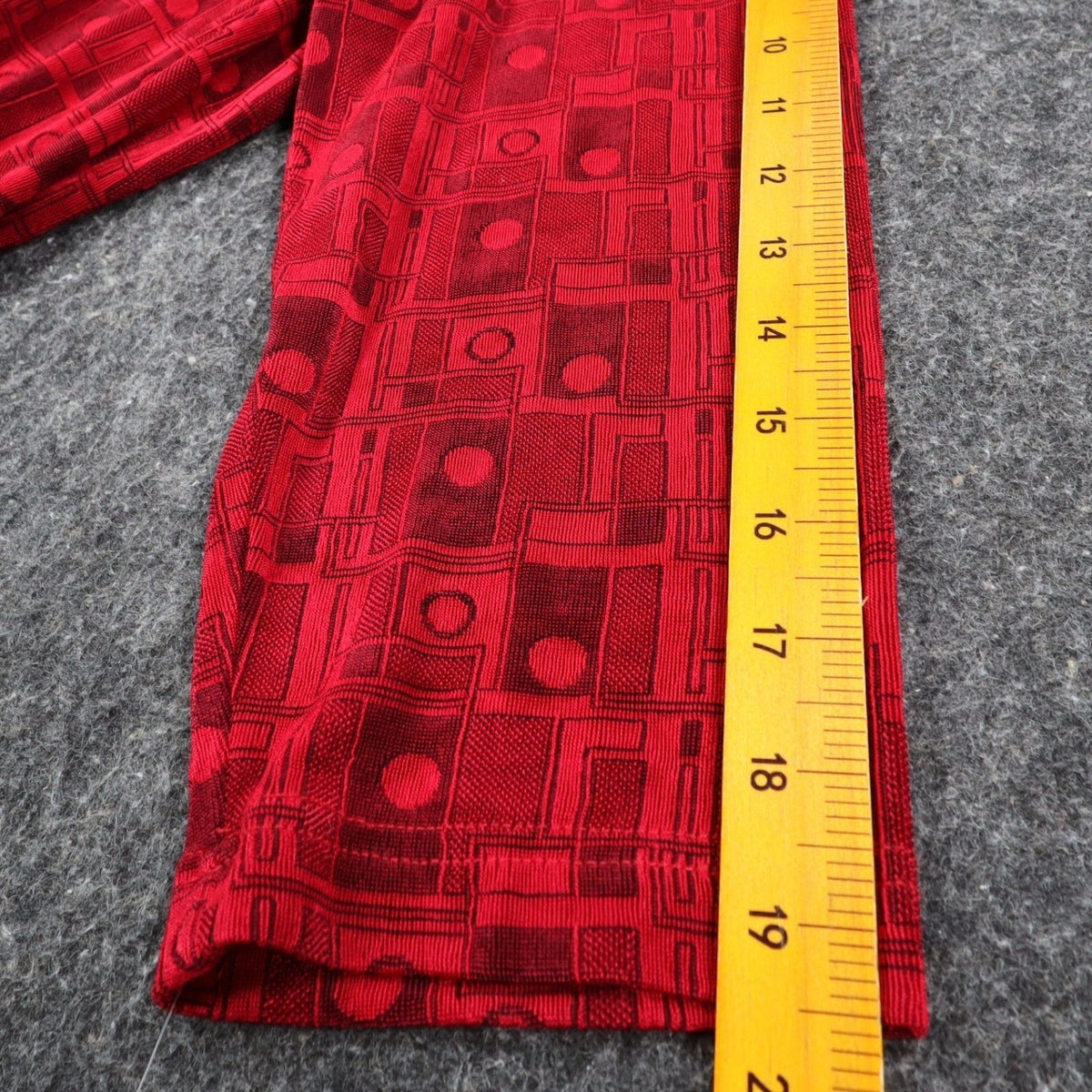 N Touch Blouse Womens Medium Vintage Red Black Geometric Button Front 3/4 Sleeve - take2supply