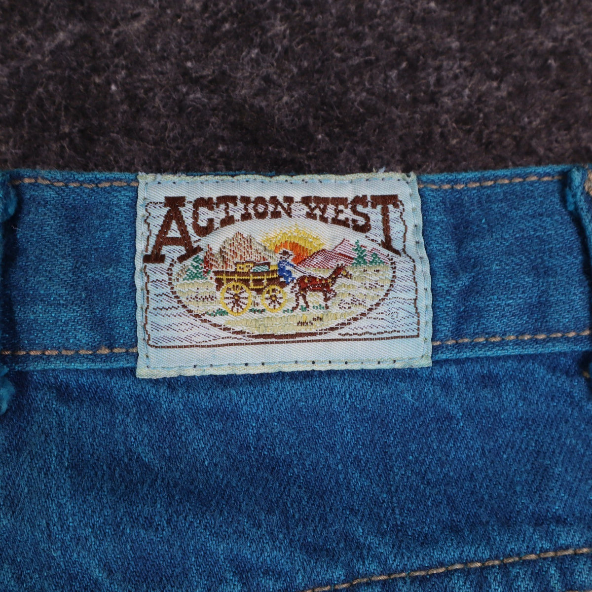 Action West Women Size 9 Vintage Stone Washed Blue Cotton Straight Leg Jeans NWT - take2supply