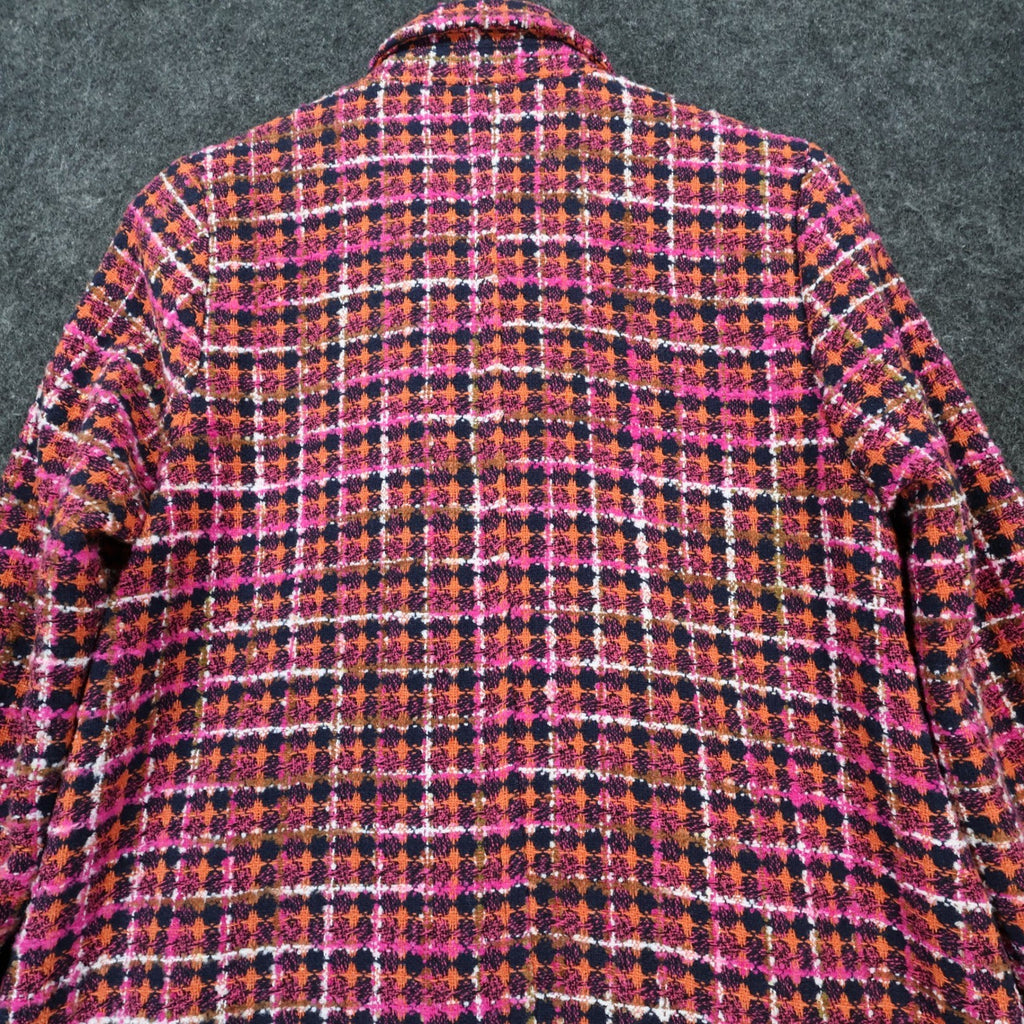 Pink, orange and navy AURA plaid double-breasted coat, close-up of back collar and plaid pattern