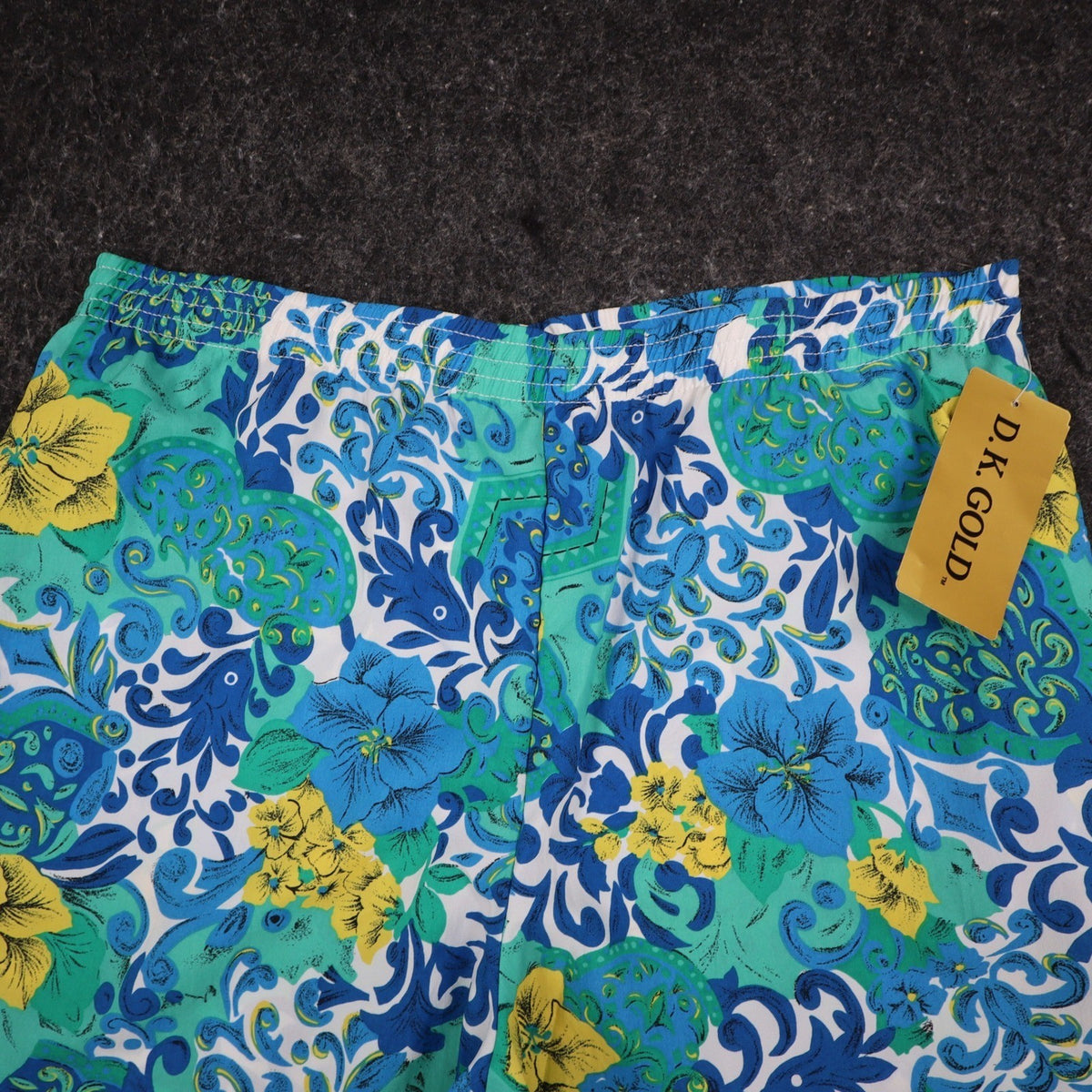 D.K. GOLD Shorts Small Vintage 90s Blue Green Floral Tropical Made in USA C985 - take2supply