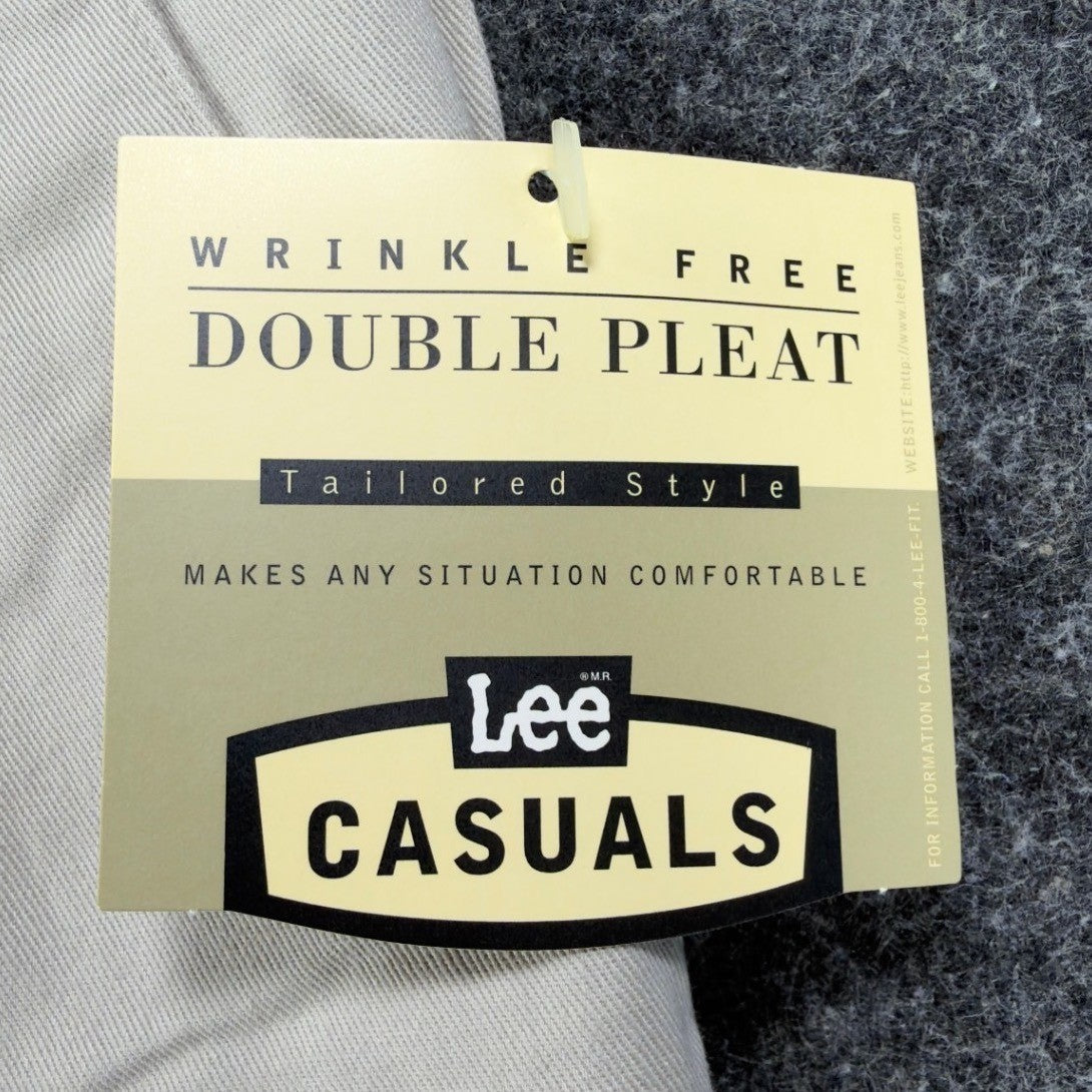 Lee Vintage 90s Pleated Shorts Womens 8P Beige Cotton NWT - take2supply