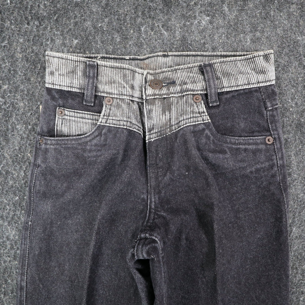 Levi's Tapered Leg Jeans Womens 9 Vintage 90s Black Striped Reverse Silhouette - take2supply